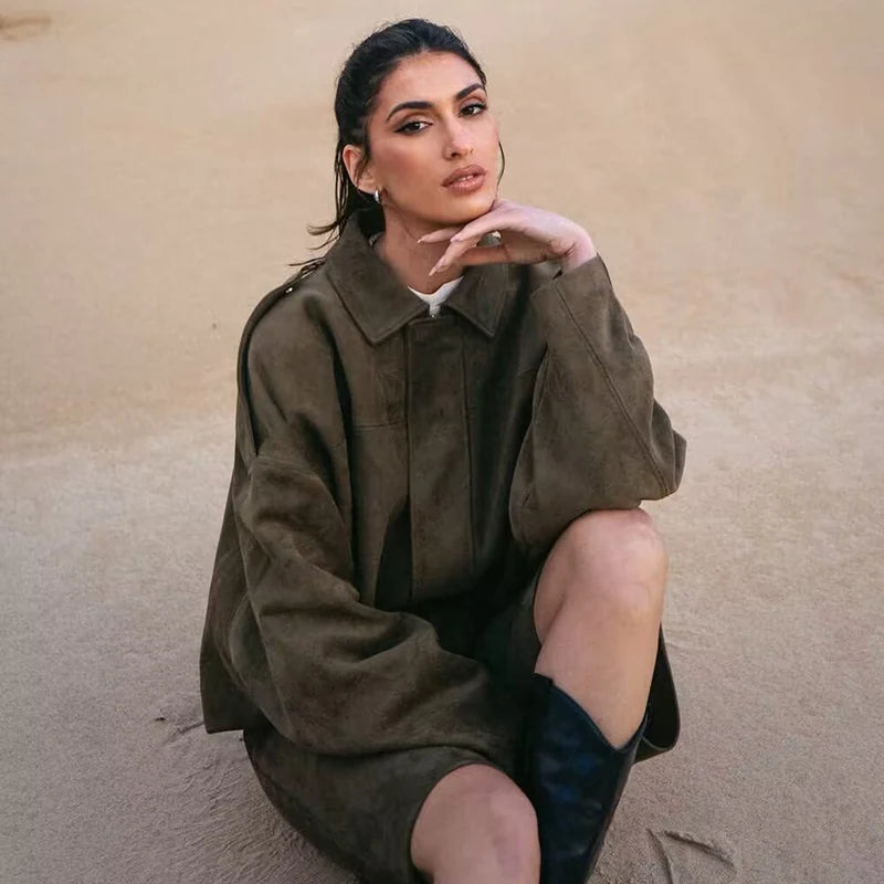 Autumn 2025 Collection – Women’s Elegant Loose-Fit Jacket